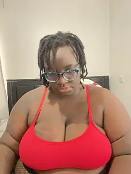 Snapshot of Toomuch_Squirt chatting on 10-22-25, 04:02 Toomuch Squirt online show from 10-22-25, 04:02