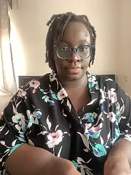 Snapshot of Toomuch_Squirt chatting on 10-27-25, 02:10 Toomuch Squirt online show from 10-27-25, 02:10