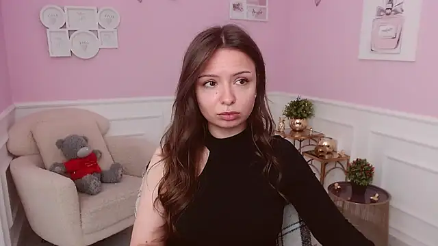 LucySkilar online show from 05-31-26, 03:58