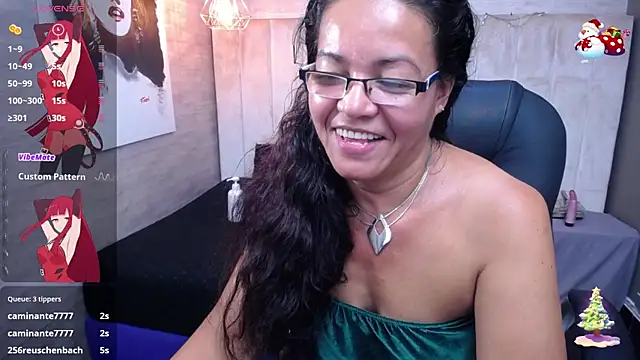 Snapshot of MaturePure chatting on 12-17-24, 02:01 MaturePure online show from 12-17-24, 02:01