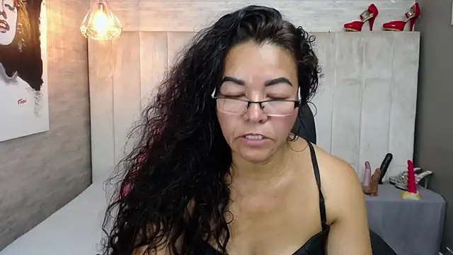 Snapshot of MaturePure chatting on 01-18-25, 02:58 MaturePure online show from 01-18-25, 02:58