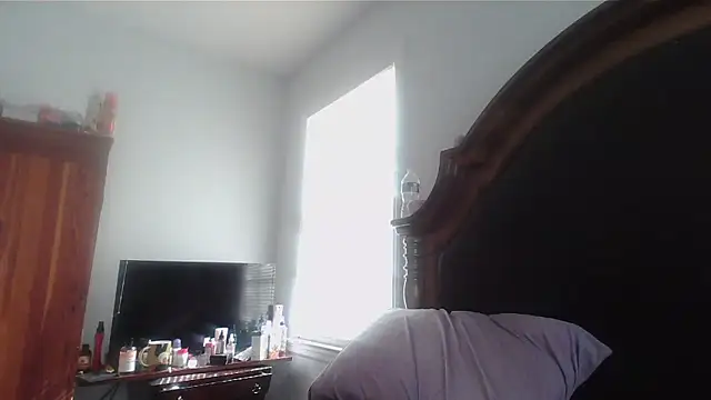 Snapshot of ebonyred chatting on 02-28-26, 03:57 ebonyred online show from 02-28-26, 03:57