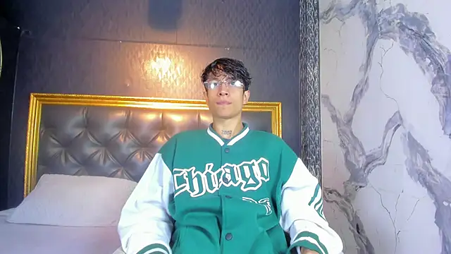 AgarEvans online show from 10-31-25, 02:34