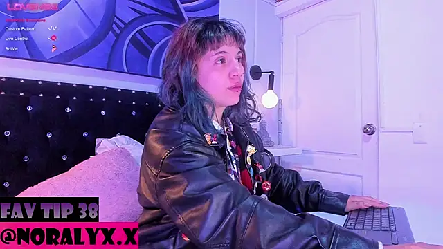 hey noraly online show from 07-18-26, 04:27