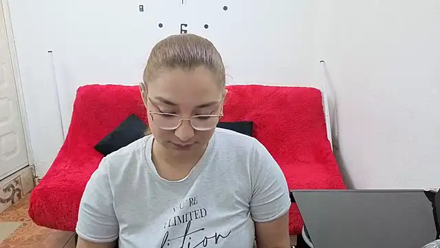 Snapshot of _sweetcarla chatting on 03-24-26, 06:57 sweetcarla online show from 03-24-26, 06:57