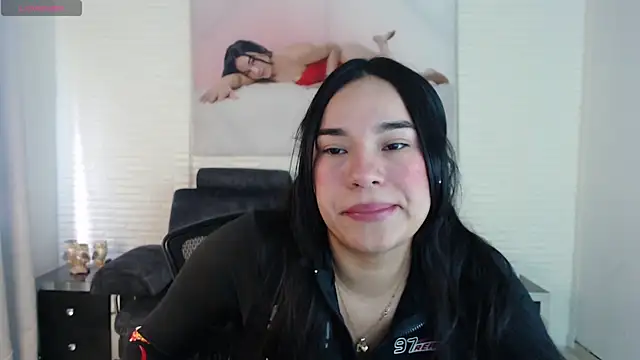 Lolitta xxx online show from 11-25-25, 01:22