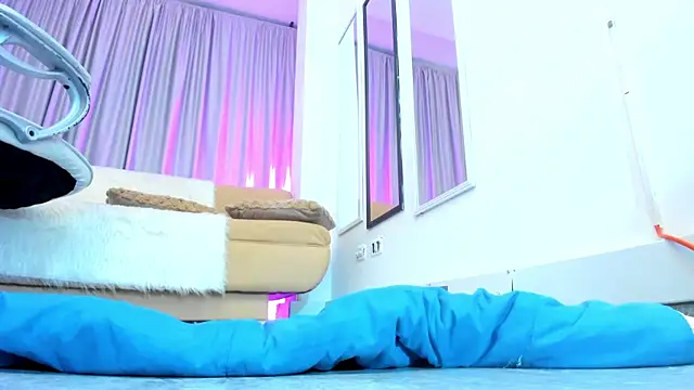 mariiana murillo01 online show from 10-26-25, 04:24