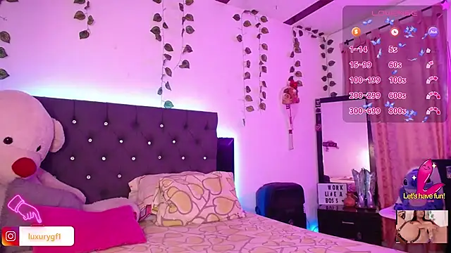 Pocahontaslovex online show from 10-21-25, 12:50