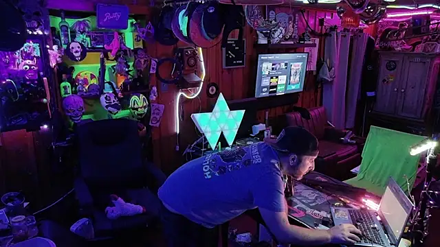 tayshie online show from 11-22-25, 08:46