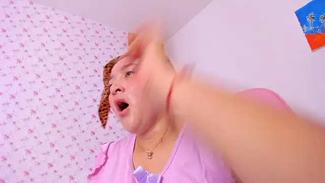 Soyqueen online show from 04-30-26, 07:58