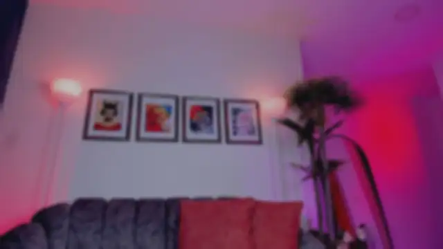 Snapshot of Taylor__foxxx chatting on 10-11-25, 03:39 Taylor foxxx online show from 10-11-25, 03:39