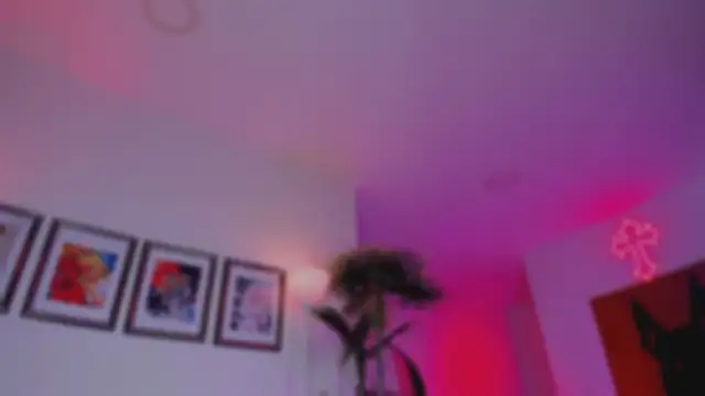 Snapshot of Taylor__foxxx chatting on 10-25-25, 05:37 Taylor foxxx online show from 10-25-25, 05:37