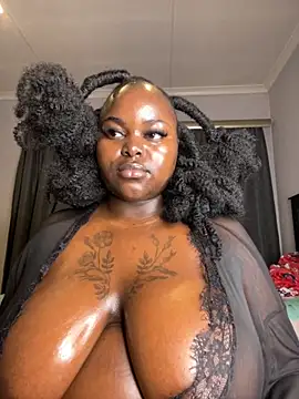 Honeycoco0211 online show from 06-05-26, 08:58