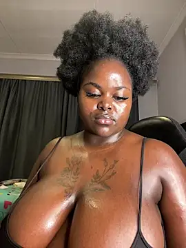 Honeycoco0211 online show from 06-20-26, 07:49