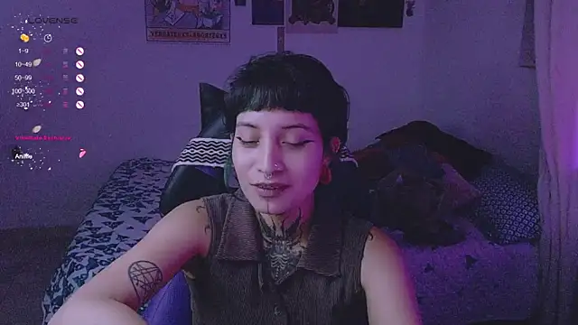 Snapshot of _Apola_77 chatting on 12-17-24, 11:49  Apola 77 online show from 12-17-24, 11:49