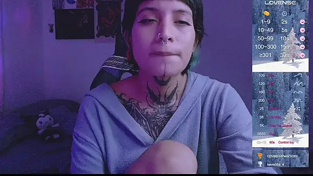 Snapshot of _Apola_77 chatting on 12-22-24, 11:41  Apola 77 online show from 12-22-24, 11:41