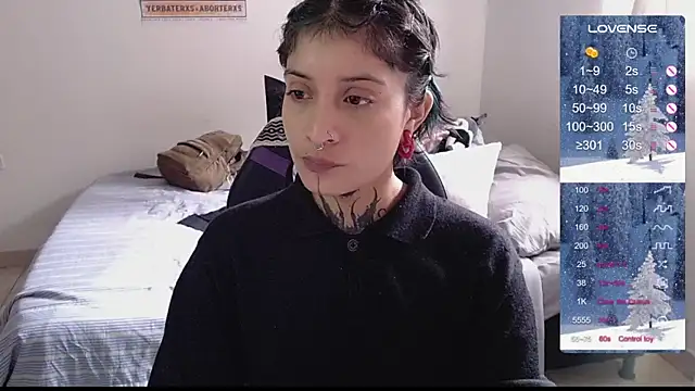 Snapshot of _Apola_77 chatting on 12-27-24, 05:05  Apola 77 online show from 12-27-24, 05:05