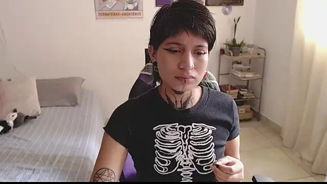 Snapshot of _Apola_77 chatting on 01-19-25, 06:21  Apola 77 online show from 01-19-25, 06:21