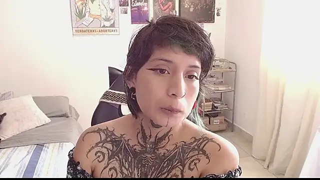 Snapshot of _Apola_77 chatting on 01-21-25, 06:34  Apola 77 online show from 01-21-25, 06:34