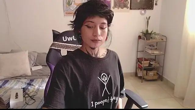 Snapshot of _Apola_77 chatting on 01-22-25, 07:24  Apola 77 online show from 01-22-25, 07:24