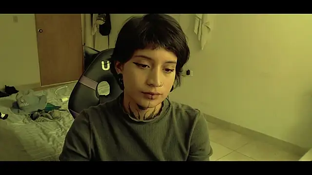 Snapshot of _Apola_77 chatting on 03-15-25, 07:27  Apola 77 online show from 03-15-25, 07:27