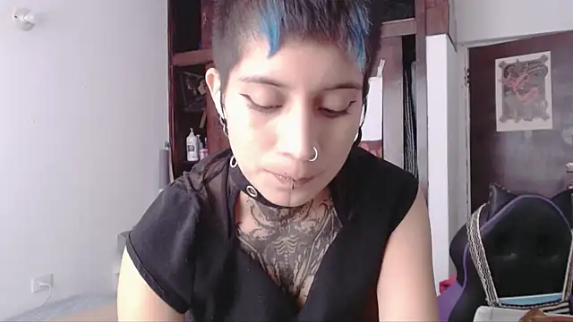 Snapshot of _Apola_77 chatting on 10-08-25, 06:27  Apola 77 online show from 10-08-25, 06:27