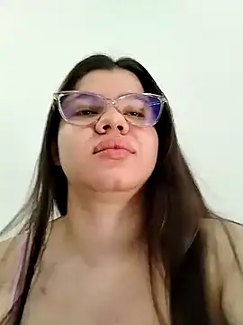 Snapshot of Danzel1105 chatting on 12-08-24, 03:45 Danzel1105 online show from 12-08-24, 03:45