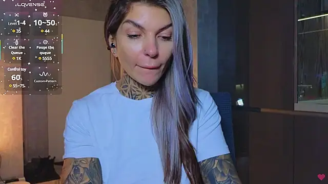 tattooedBabyy online show from 03-04-25, 04:09