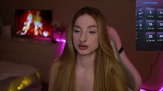 Lexy kiky online show from 02-10-25, 01:14