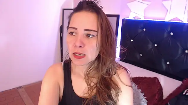 camila delarosa online show from 11-20-25, 07:13