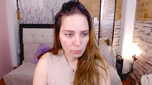 camila delarosa online show from 02-06-26, 07:06