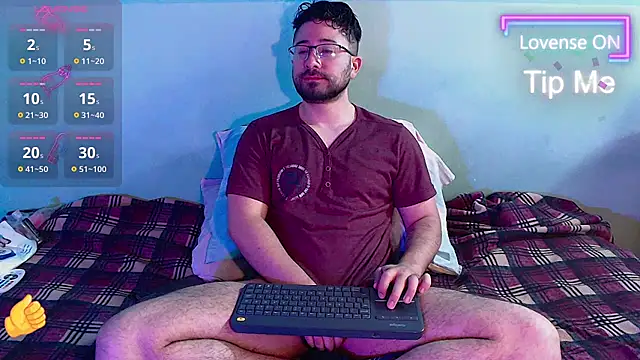 Snapshot of teddy_foster chatting on 02-23-26, 01:41 teddy foster online show from 02-23-26, 01:41