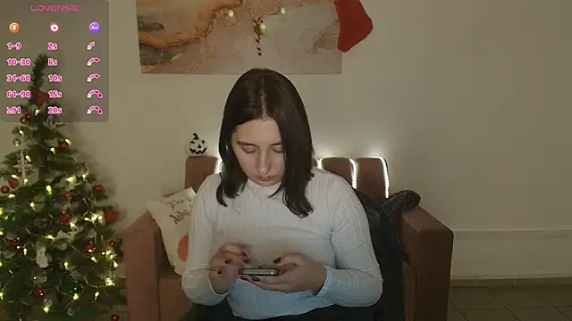 Snapshot of ElmiraPowers chatting on 12-08-24, 03:35 ElmiraPowers online show from 12-08-24, 03:35