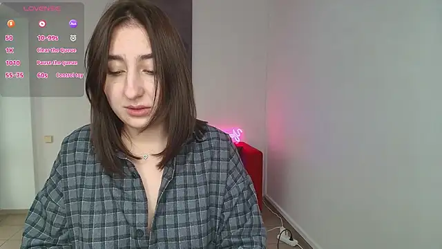 Snapshot of ElmiraPowers chatting on 12-18-24, 12:18 ElmiraPowers online show from 12-18-24, 12:18