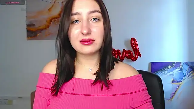 Snapshot of ElmiraPowers chatting on 03-22-25, 12:35 ElmiraPowers online show from 03-22-25, 12:35