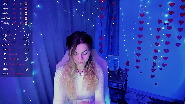 Sweet me  online show from 02-13-26, 07:04