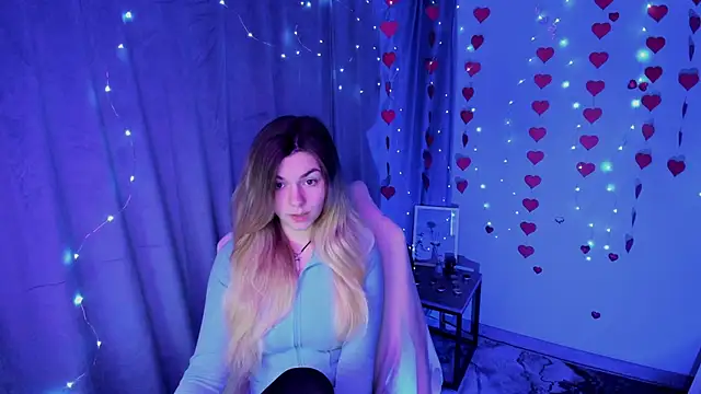 Sweet me  online show from 02-17-26, 06:54