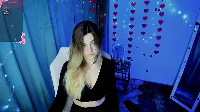 Snapshot of Sweet_me_ chatting on 04-11-26, 05:56 Sweet me online show from 04-11-26, 05:56