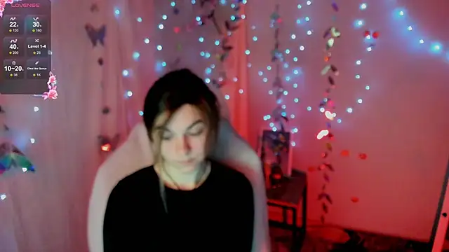 Snapshot of Sweet_me_ chatting on 04-23-26, 06:25 Sweet me online show from 04-23-26, 06:25