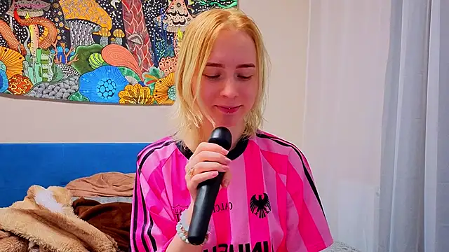 Crayzy Luv online show from 03-27-26, 03:01