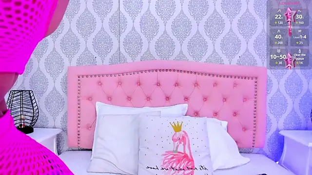 Snapshot of Valerith_Vega_ chatting on 11-10-25, 12:04 Valerith Vega online show from 11-10-25, 12:04