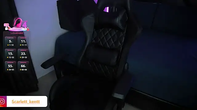 Snapshot of ScarlettAndClark chatting on 04-09-26, 04:45 ScarlettAndClark online show from 04-09-26, 04:45