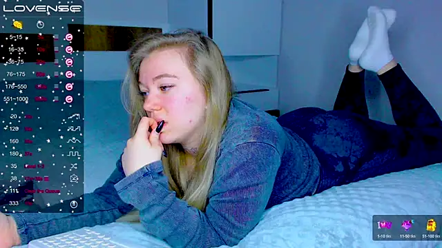 kitti kaattt online show from 12-04-24, 03:15