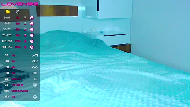 kitti kaattt online show from 09-21-25, 04:08