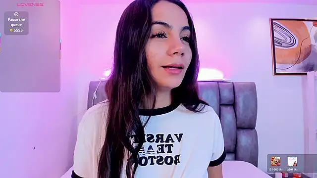 Snapshot of martina_mancini chatting on 02-11-26, 12:32 martina mancini online show from 02-11-26, 12:32