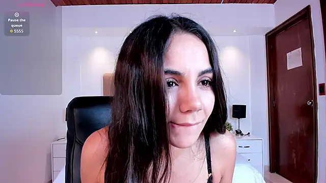 Snapshot of martina_mancini chatting on 03-26-26, 07:08 martina mancini online show from 03-26-26, 07:08