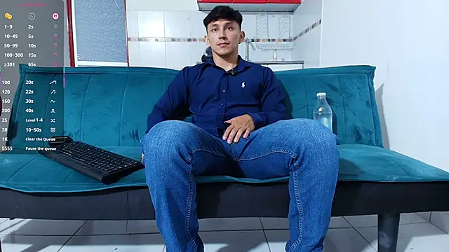 jacques cardiet online show from 06-18-26, 04:33