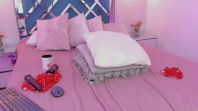 Miakhalifa 7 online show from 02-24-25, 02:48