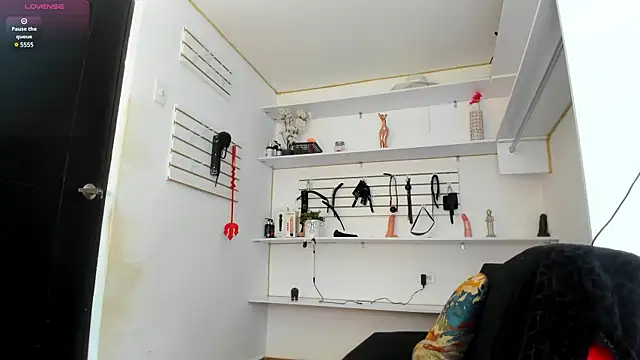 Snapshot of Alejandra_Dunn chatting on 03-05-25, 02:12 Alejandra Dunn online show from 03-05-25, 02:12