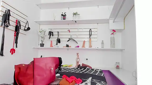 Alejandra Dunn online show from 10-01-25, 01:28